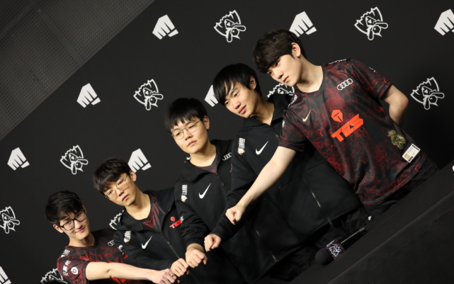 失足成千古 失足成千古