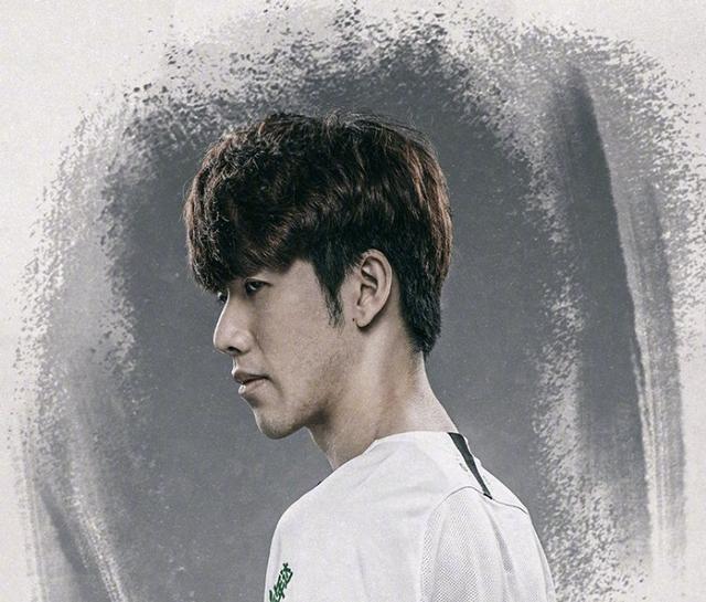 随后通过草 随后通过草